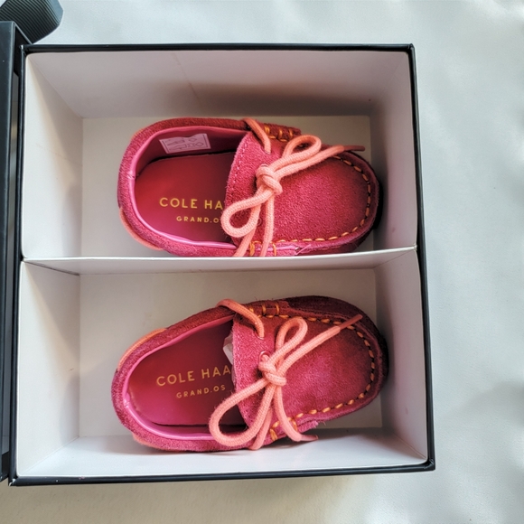 COLE HAAN Pink Grant Driver Shoes, Infant 2 - Picture 5 of 9